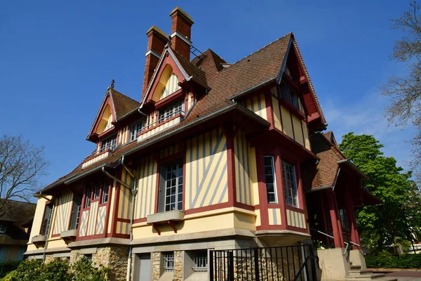 Verneuil Sur Seine França Abril 2021 Centro Cidade — Fotografia de Stock