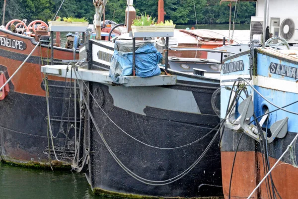 Conflans Sainte Honorine Frankrike Juni 2017 Pråm Vid Floden Seine — Stockfoto