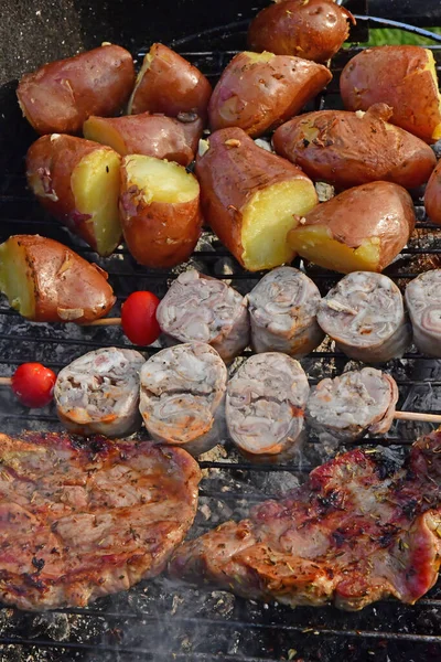 Tour Parc Frankrike Juni 2021 Potatis Andouillette Och Fläskkotlett Grill — Stockfoto