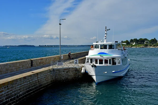 Arzon Francja Czerwiec 2021 Łódź Turystyczna Porcie Port Navalo — Zdjęcie stockowe