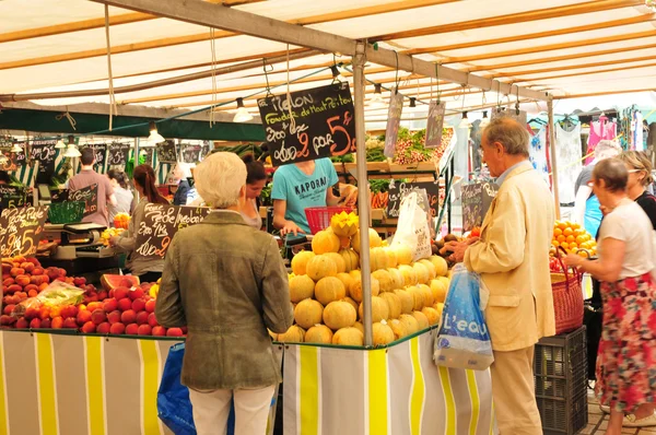 Franciaország, a festői szépségű városban saint germain en-laye — Stock Fotó