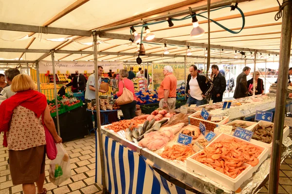 Franciaország, a festői szépségű városban saint germain en-laye — Stock Fotó