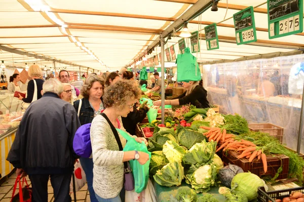 Franciaország, a festői szépségű városban saint germain en-laye — Stock Fotó