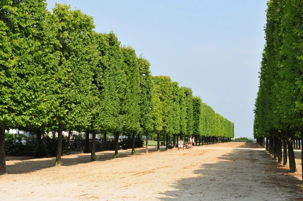 Frankrike, den pittoreska staden saint germain en laye — Stockfoto