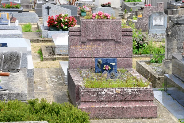 Francia, la pintoresca ciudad de Auvers sur Oise — Foto de Stock