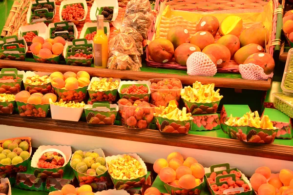 La France, le marché pittoresque de Versailles — Photo