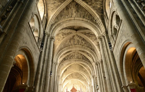 Francia, la pintoresca ciudad de Poissy — Foto de Stock