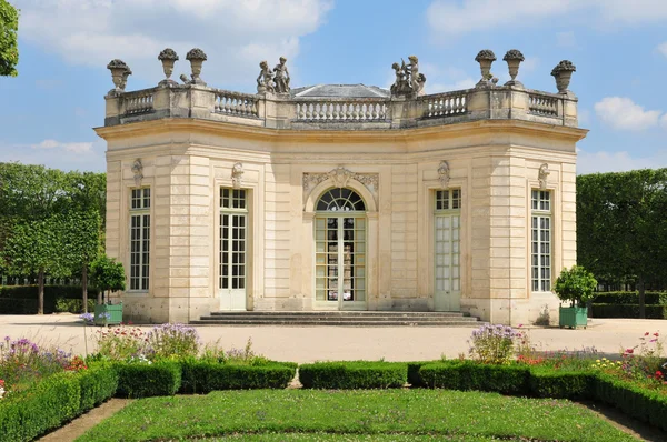 France, the Marie Antoinette estate in the parc of Versailles Pa — Stock Photo, Image