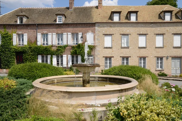 Frankreich, das malerische Dorf Bourdonne — Stockfoto