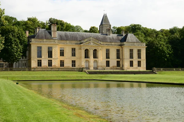 França, o pitoresco castelo de Mery sur Oise — Fotografia de Stock