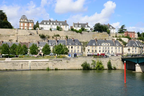 Francia, la pittoresca città di Pontoise — Foto Stock