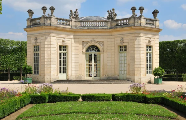 Frankrijk, de marie antoinette landgoed in het park van versailles pa — Stockfoto