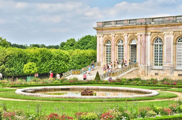 France, the Marie Antoinette estate in the parc of Versailles Pa — Stock Photo, Image