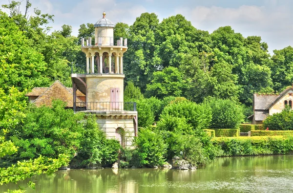 France, the Marie Antoinette estate in the parc of Versailles Pa — Stock Photo, Image