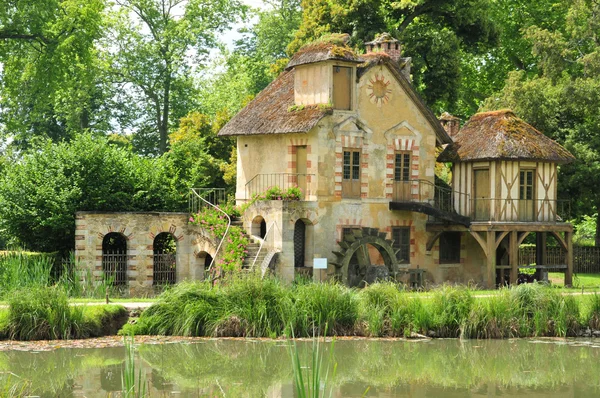 Francja, marie antoinette nieruchomości w parc versailles PA — Zdjęcie stockowe