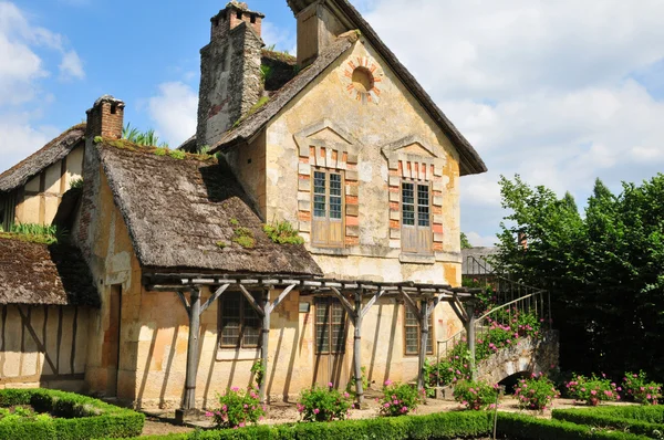 France, the Marie Antoinette estate in the parc of Versailles Pa — Stock Photo, Image