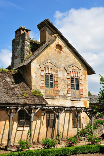 France, the Marie Antoinette estate in the parc of Versailles Pa — Stock Photo, Image