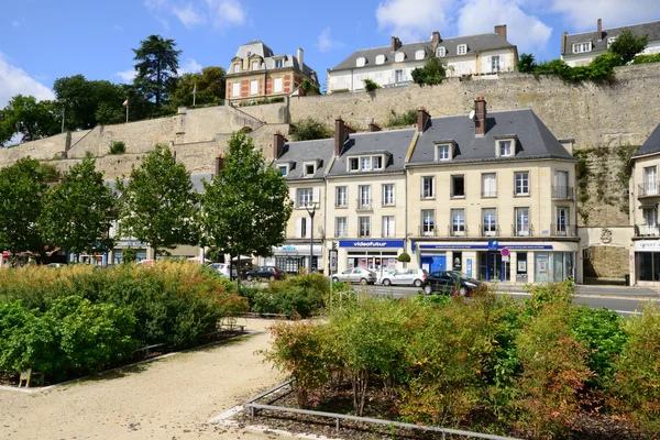 Francia, la pittoresca città di Pontoise — Foto Stock