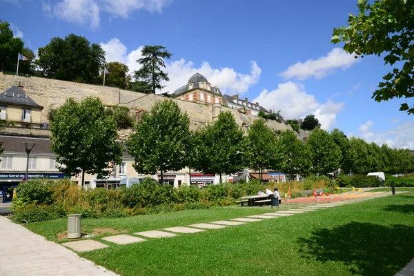 Francia, la pittoresca città di Pontoise — Foto Stock