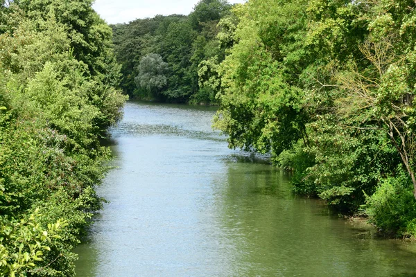 Fransa, l Isle adam pitoresk kenti — Stok fotoğraf