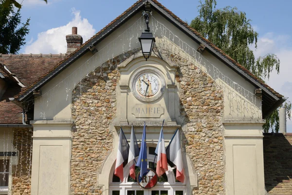 Francia, il pittoresco villaggio di Millemont — Foto Stock