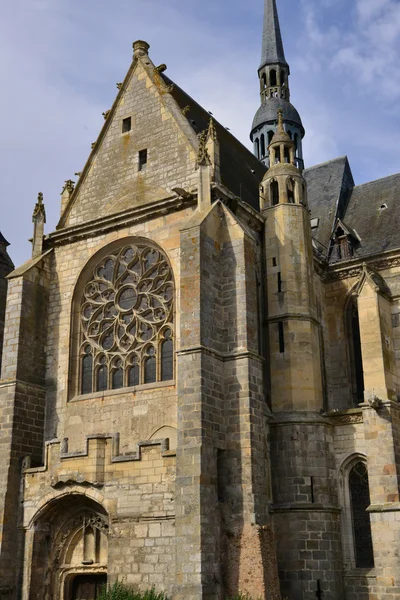 Historiska kyrkan i nogent le roi i eure et loir — Stockfoto