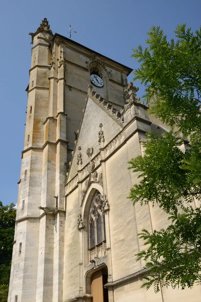 Frankrijk, de schilderachtige stad van Ivry la Bataille — Stockfoto