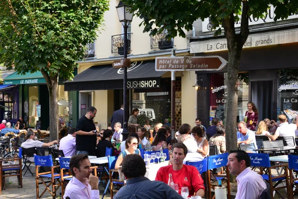 Francia, la pintoresca ciudad de versailles — Foto de Stock