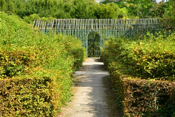 Herdade de Maria Antonieta no parc do Palácio de Versalhes — Fotografia de Stock