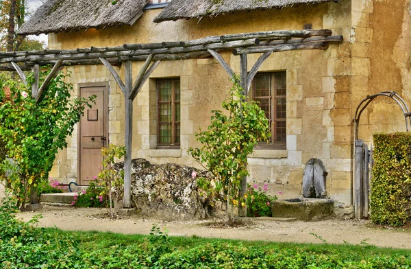 Domaine Marie Antoinette dans le parc du château de Versailles — Photo