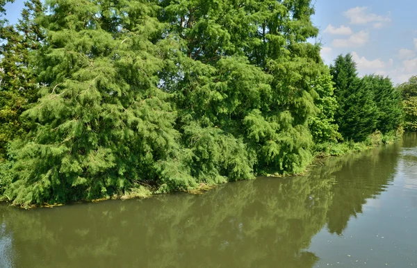 Normandie, el río Eure en Ezy sur Eure —  Fotos de Stock