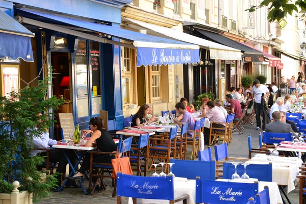 Francia, la pintoresca ciudad de versailles — Foto de Stock