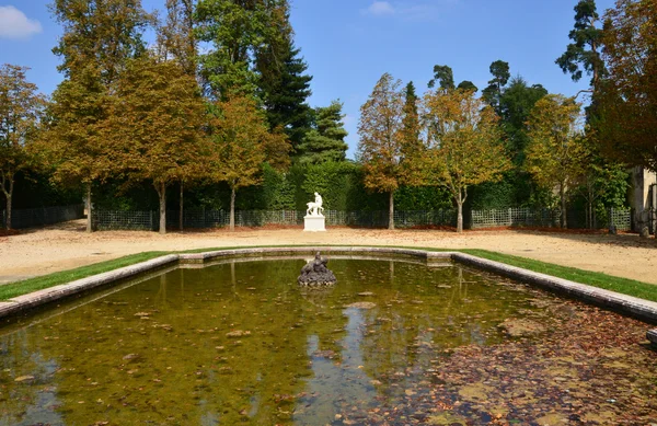 Marie antoinette landgoed in het park van het paleis van versailles — Stockfoto