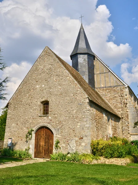 Francia, la iglesia histórica de Mondreville —  Fotos de Stock