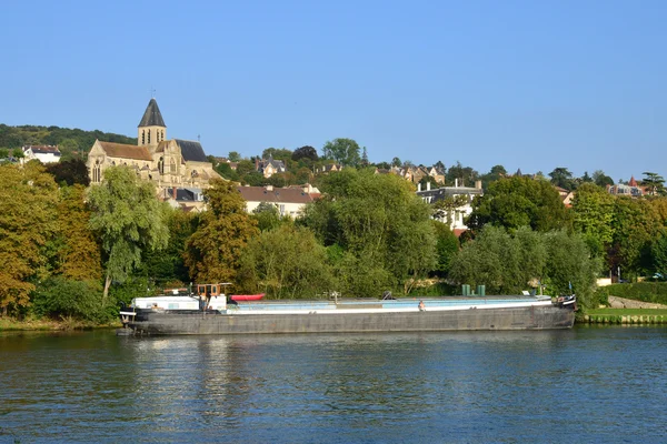 France, the picturesque city of Triel sur Seine — Stock Photo, Image