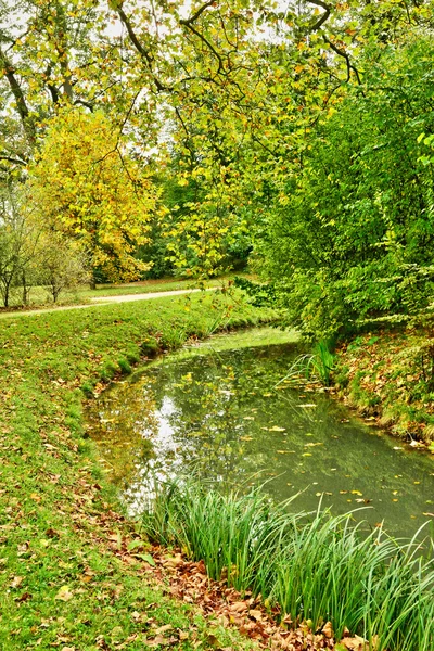 Marie Antoinette estate in the parc of Versailles Palace — Stock Photo, Image