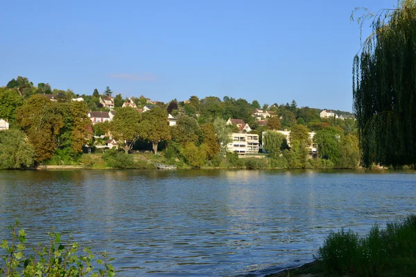 France, the picturesque city of Triel sur Seine — Stock Photo, Image