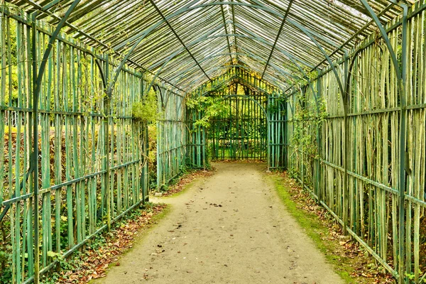 Marie Antoinette estate in the parc of Versailles Palace — Stock Photo, Image