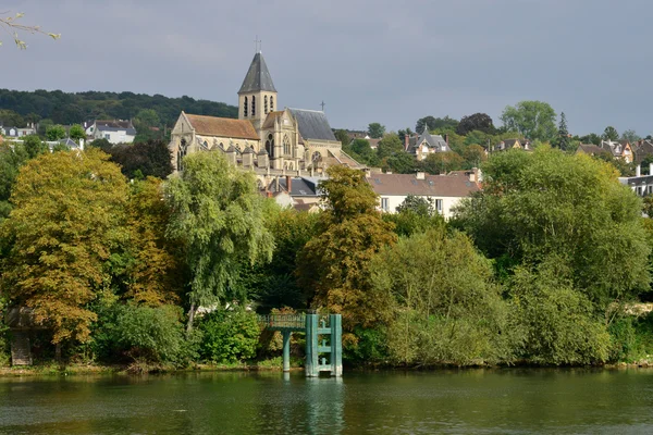 Francja, malownicze miasto triel sur seine — Zdjęcie stockowe