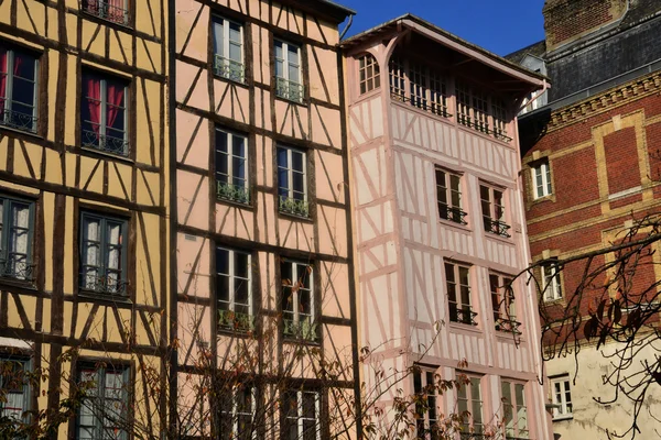 Francia, la pintoresca ciudad de Rouen en Normandía — Foto de Stock