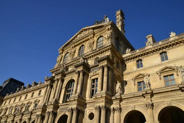 Frankrike, Louvren palace i Paris — Stockfoto