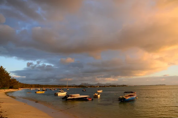 Afrique, coucher de soleil à Mont Choisy à Maurice — Photo