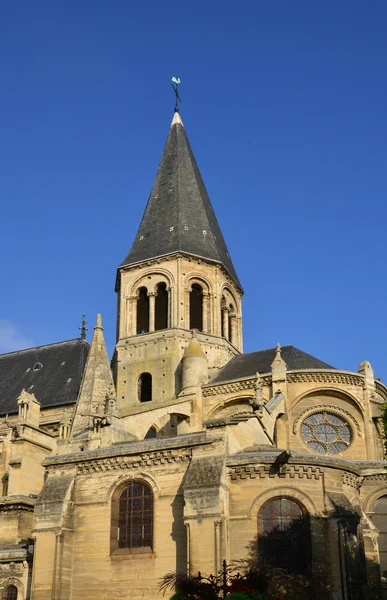 Francia, la pintoresca ciudad de Poissy —  Fotos de Stock