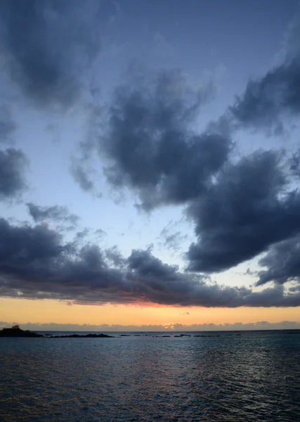 Afrika, sonnenuntergang im mont choisy in mauritius — Stockfoto