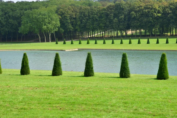 Francia, el pintoresco parque de Marly le Roi — Foto de Stock