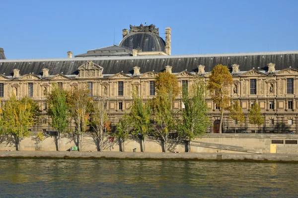 Frankrijk, Louvre paleis in Parijs — Stockfoto