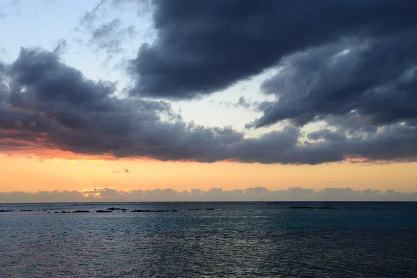 África, puesta de sol en Mont Choisy en Mauricio — Foto de Stock