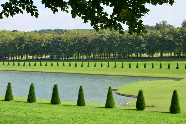 Frankrike, den pittoreska parken av Marly le Roi — Stockfoto