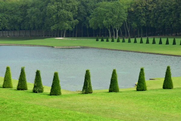 Francia, el pintoresco parque de Marly le Roi — Foto de Stock