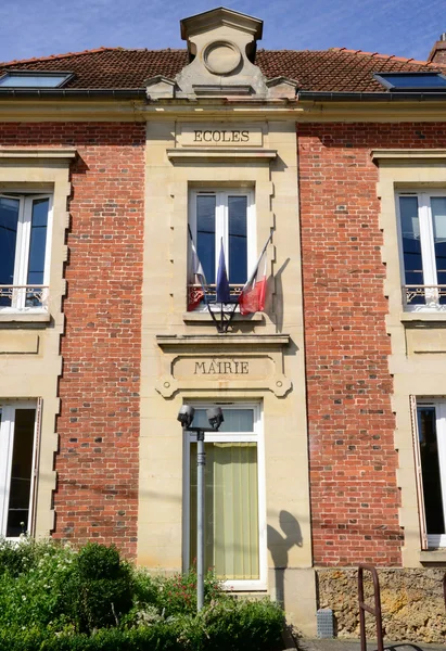 Ile de France, pittoresco villaggio di Menucourt — Foto Stock